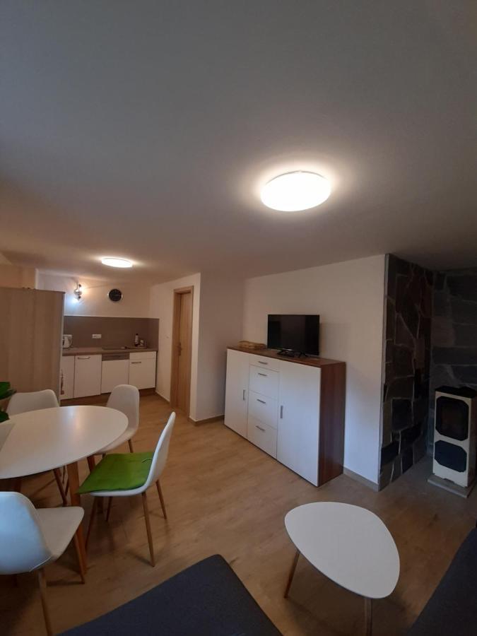 Mira Apartment *